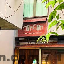 Khách sạn Wecozy Nội Miếu Hà Nội – Review 2026: Có nên ở không? 8 Không gian phòng Wecozy Nội Miếu nhìn từ cửa sổ