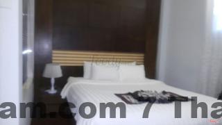 Eco Luxury Hotel Hà Nội Review 2026: Có Đáng Ở Giữa Phố Cổ? 5 Khu vực lễ tân Eco Luxury Hotel với nhân viên thân thiện, giao tiếp tiếng Anh tốt