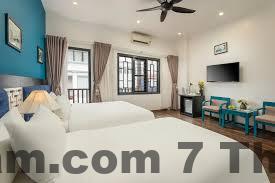 Tiện ích cơ bản tại khách sạn phố cổ, không có hồ bơi hay gym