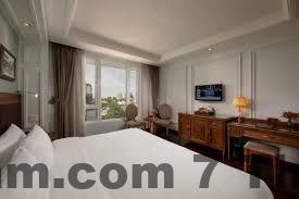 Phố Lý Quốc Sư Hà Nội, khu vực gần Hồ Hoàn Kiếm và Nhà thờ Lớn