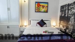 Khu vực lễ tân Mai Charming Hotel and Spa với nhân viên thân thiện, hỗ trợ khách