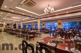 Không gian sinh hoạt chung đơn giản tại Khách Sạn TQT