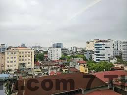 Khu vực xung quanh Hilton Garden Inn Hanoi yên tĩnh, gần các cơ quan và địa điểm văn hóa trung tâm Hà Nội.