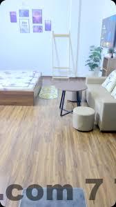 Phòng nghỉ Tony’s House thiết kế tối giản, nội thất gỗ, ánh sáng tự nhiên