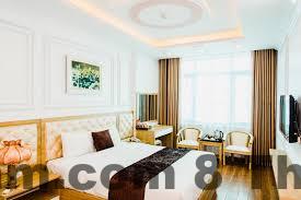 Khu vực lễ tân Vũ Linh Hotel gọn gàng, đơn giản
