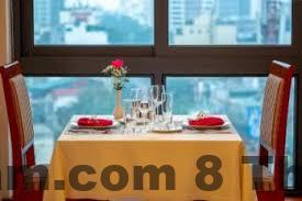 Nhân viên lễ tân Hanoi Larosa Hotel được đánh giá thân thiện và hỗ trợ tốt
