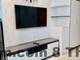 Ngõ vào Doctor Homestay Trần Quý Cáp nhỏ và đặc trưng khu dân cư cũ Hà Nội