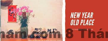 Hình ảnh từ phía ngoài của Tofu's House, cho thấy không gian yên tĩnh và sạch sẽ, nhưng ngõ vào có thể gây khó khăn cho người không quen thuộc.