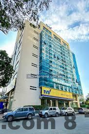 Phòng gym được trang bị đầy đủ thiết bị