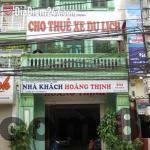 Đội ngũ nhân viên luôn nhiệt tình hỗ trợ khách hàng tại Nhà khách 581.