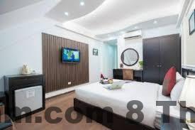 Phòng ngủ sạch sẽ, đầy đủ tiện nghi nhưng hơi chật