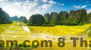 Ngõ Trạm Hà Nội yên tĩnh hơn so với mặt phố nhưng vẫn rất gần Hồ Hoàn Kiếm