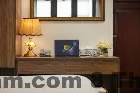 Không gian ăn sáng tại Tunger Premium Hotel với buffet đơn giản