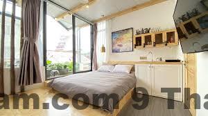 Khu phố cổ Hà Nội xung quanh Nụ Homestay với nhiều quán ăn và điểm tham quan