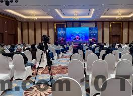 Khu vực nhà hàng phục vụ buffet sáng tại Foreign Relations Hotel