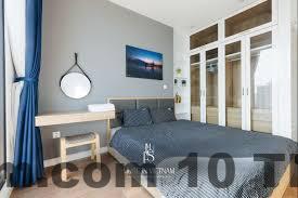 Chủ OUR Homestay and Studio hỗ trợ khách qua Facebook và tư vấn trực tiếp