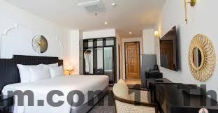 Khu vực ăn sáng tại Sun Clover Boutique Hotel với thực đơn gọn nhẹ
