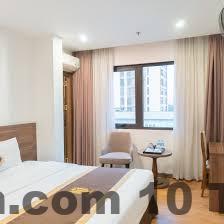 Hồ bơi tại khách sạn A89, một trong những tiện ích lý tưởng để thư giãn sau một ngày dài.