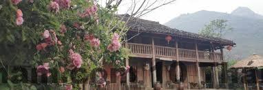 Phòng ngủ đơn giản nhưng đầy đủ tiện nghi, mang lại cảm giác thoải mái cho du khách.