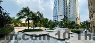 Đội ngũ nhân viên tại Mikage Housing luôn được đánh giá cao về sự thân thiện và nhiệt tình trong công việc.