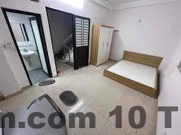 Không có hồ bơi hay spa, nhưng khu vực tiếp khách rất thoải mái và tiện nghi.