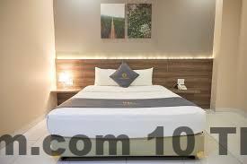 Bữa sáng phong phú với nhiều lựa chọn ngon miệng tại khách sạn.