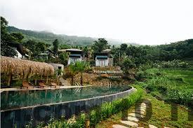 Bữa sáng tại Pu Luong Home với các món địa phương và nguyên liệu tươi