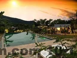 Bữa sáng đơn giản theo phong cách tự phục vụ tại homestay Sóc Sơn