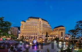 Quầy lễ tân nhỏ gọn tại Love Hotel Phúc Yên