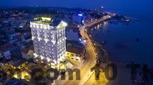Khách Sạn Riverside Hotel Đông Anh – Đánh Giá Chi Tiết 2026 Từ Chuyên Gia GetGo 5 Khu vực lễ tân Riverside Hotel Đông Anh