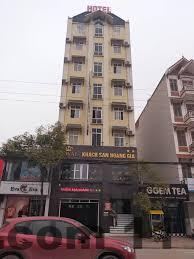 Bữa sáng tại Hoàng Gia Hotel với đa dạng món ăn phục vụ khách trong không gian rộng rãi.