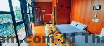 Món ăn trong bữa sáng tại Daisy Hotel, mặc dù đa dạng nhưng vẫn có thể cải thiện về hương vị.