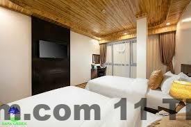 Hồ bơi ngoài trời tại khách sạn, một trong những tiện ích nổi bật