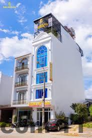 Khu vực lễ tân khách sạn Hoa Anh Đào Lai Châu với phong cách phục vụ thân thiện