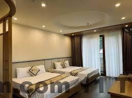 Khu vực ăn sáng tại Khách sạn TherHouse Mộc Châu với không gian gọn gàng