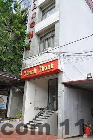 Không gian xung quanh khách sạn Nguyễn Gia đơn giản, không có tiện ích cao cấp