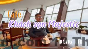 Bữa sáng buffet tại khách sạn Majestic