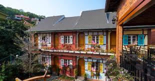 Mô hình homestay gia đình – nhân viên địa phương thân thiện