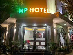 Không gian ăn uống đơn giản tại Mp Hotel Bắc Ninh