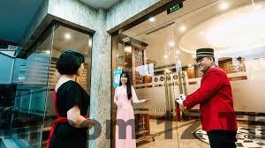 Khách sạn Hưng Thịnh (Khu 7 màu Bãi Cháy) Review 2026: Có nên ở không? 6 Không gian ăn uống phổ biến tại khu Bãi Cháy gần khách sạn