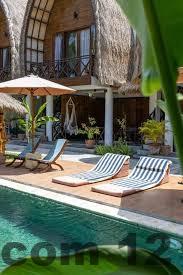 Không gian chung tại QUEENIE Hotel với quy mô nhỏ và tiện ích cơ bản