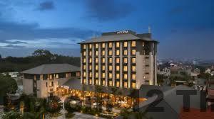 Khu vực phòng tắm sạch sẽ với trang thiết bị cơ bản tại LUXURY HOTEL LẬP THẠCH