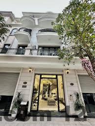 Khu vực lễ tân khách sạn Grand Central Hotel với phong cách phục vụ thân thiện