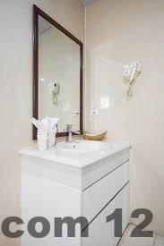 Phòng ngủ Wind Hotel thiết kế đơn giản, sạch sẽ, đầy đủ tiện nghi cơ bản