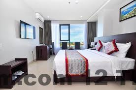 Phòng nghỉ tiêu chuẩn tại Thuận Sơn Hotel với nội thất cơ bản, tập trung vào công năng