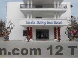 Nhân viên tại Khách Sạn Hương Sen