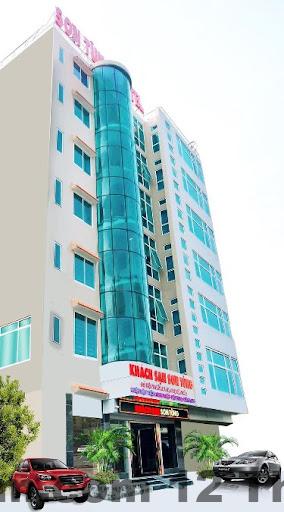 Hồ bơi tại Vân Nam Hotel, không gian thư giãn tuyệt vời cho khách.