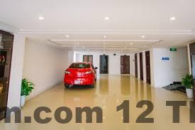 Nhân viên khách sạn