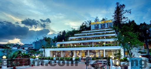 Vị trí Trung Huyền Hotel Sa Pa gần Nhà thờ Đá và Hồ Sa Pa