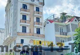 Nhân viên khách sạn Hotel 168